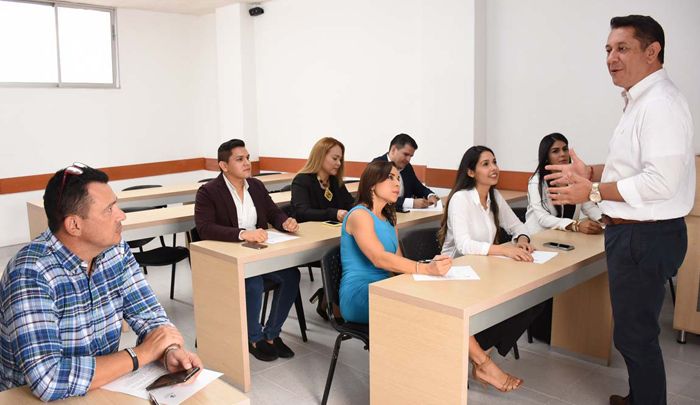 laopinion_col's tweet photo. #Cúcuta | Unisimón recibe aprobación para ofertar nuevos programas https://t.co/a8CIcS99U5 https://t.co/8BVImJmNw0