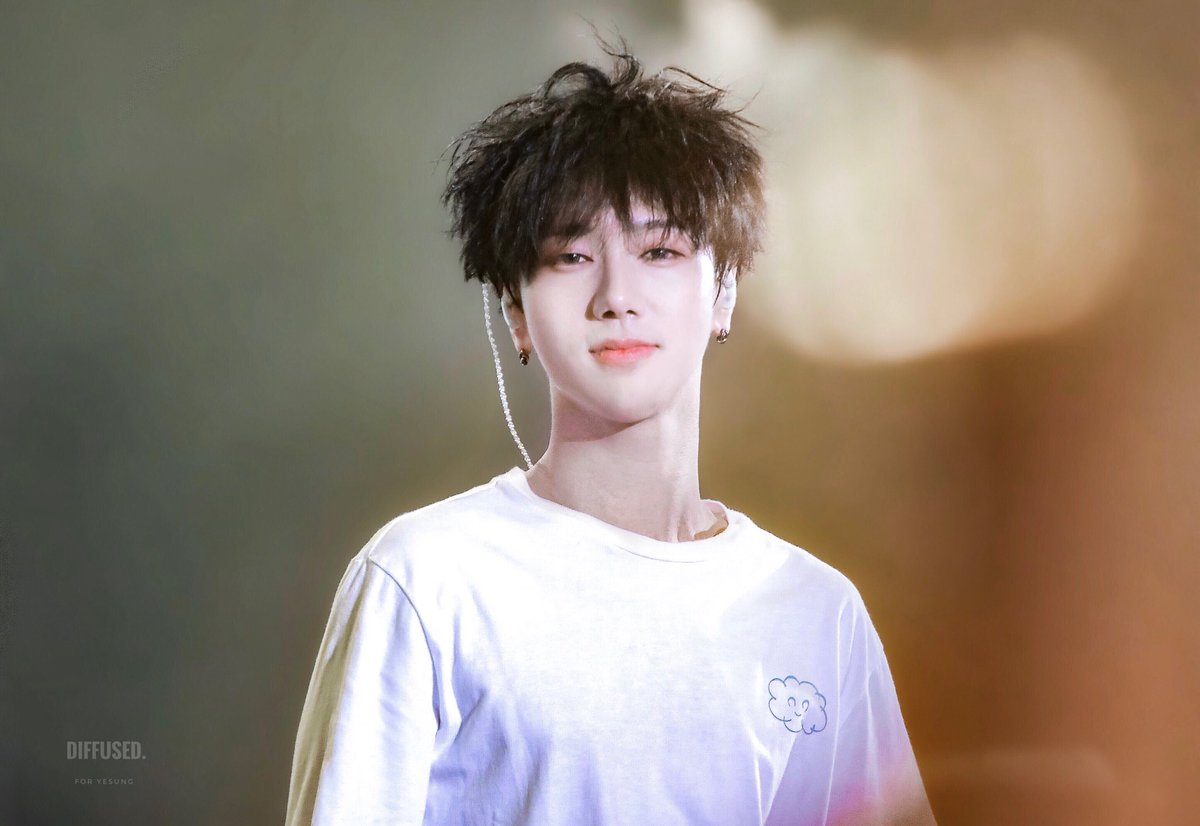 200118 슈퍼쇼8 마카오 D-1
잘자요~🌔 
(화질이 안좋은데 넘 귀여워서 올려드림!
#Yesung #예성 #김종운  #藝聲 #イェソン 
#SuperJunior  #슈퍼주니어 
#SUPERSHOW8 #SS8 #SS8inMacau