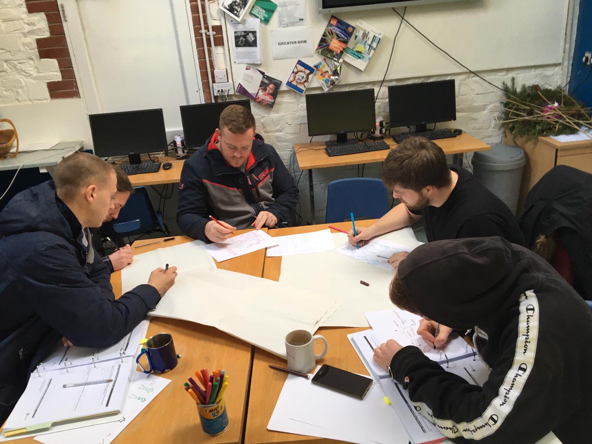 AmberFoundation's tweet photo. We've currently got @ASPIREducation tutors at our Devon Centre running a 3 week pre-employment course. All learners who complete will gain recognised qualifications and develop valuable work skills. 

#EndYouthHomelessness #TransformingLives #Devon #Education #Employment #Skills https://t.co/b7hS8B0IGJ