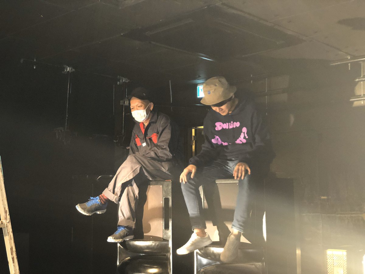 idousuru_jpn's tweet photo. 20年間ありがとうございました！
片付け全て完了しました！

ここはみんなのライブハウス

こんな面白い場所は、この世に無かった！だから次はもっと素敵な場所が作れるに決まってる^ ^

北浦和KYARAは今日をもって概念になります。

また具現化する頃にお会いしましょう！
#kyaraつぶれるってよwww https://t.co/8Ic7QloSgA