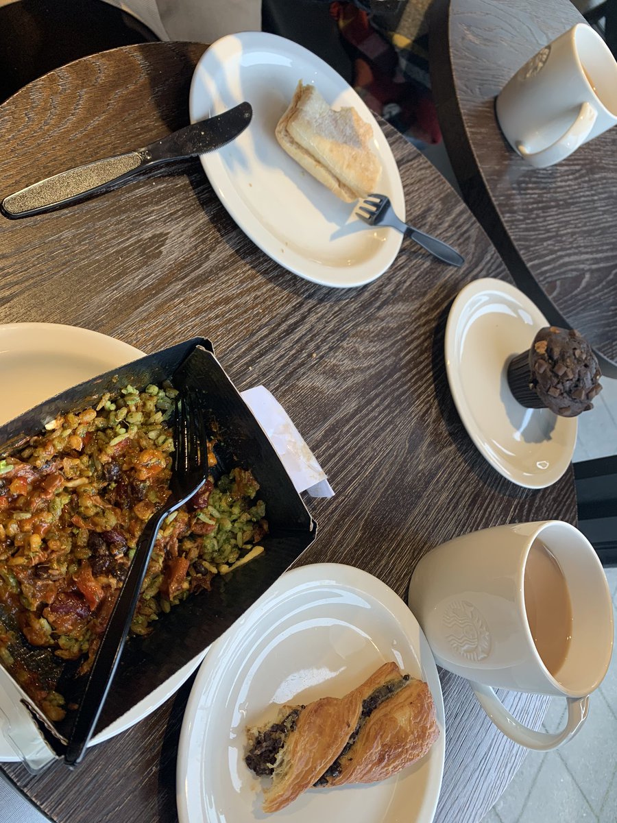 annabelle_ERAC's tweet photo. Had such a beaut day yesterday @ U540 carrying out branch visits and interviews with @gabby_pegg ! Some impressive candidates and a fab insight to the Talent Acquisition side of the business ✨
(we got a rather yummy lunch too 😋) #U5CBMS #enterprisecareers #U5alive https://t.co/WyNoeenGzs
