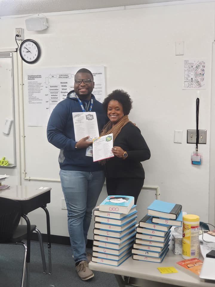 MrQLadson's tweet photo. In my #LadsonsLearningLounge ELA classes, we had our guest reader, Judge/school worker Monica Hunter come read  “Stan and the Man!” My ELA classes are now participating in the #BeKind39 challenge! I’m excited to see kindness spread through my scholars. @wmshuskypride @BCSchools1 https://t.co/4kbgsVzBVW