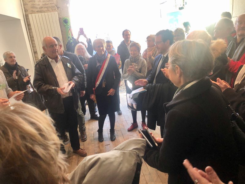 alainhoupert's tweet photo. Elisabeth Borne, ministre des transports et de la transition écologique et solidaire en visite à la Maison de la forêt de #Leuglay. Un lieu unique pour comprendre l’importance du milieu forestier dans la préservation des écosystèmes ! @parcnationalFCB https://t.co/M3apNgUY0t
