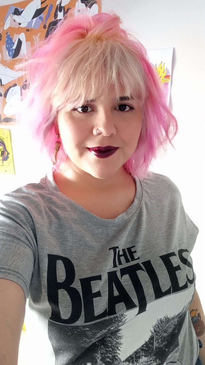EkarKatty's tweet photo. La única manera de sentirme cómoda siendo rubia 😌 #hairprocess https://t.co/t1lbyztckC