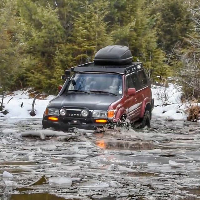 OntarioOverland's tweet photo. Breaking ice and moving forward! hopefully everyone is busy planning their 2020 trips! https://t.co/yGXU30fiEu https://t.co/bAhhaYkFmP