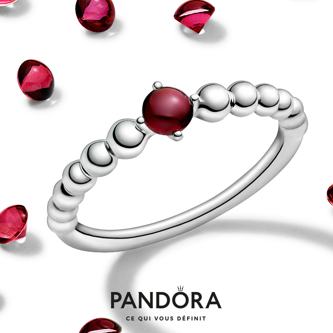PandoraQuebec's tweet photo. ❤️Votre boutique #Pandora craque pour la collection #MesCouleursAuthentiques! 💚Ses bagues aux accents colorés sont superbes à superposer! Venez nous voir pour concevoir la combinaison qui VOUS définit! 💜
#MyTrueColours #CeQuiVousDéfinit #JaimePandora #PandoraQc https://t.co/azSCQNPhLY