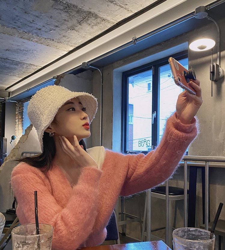 kyungrizone's tweet photo. she’s the cutest i think https://t.co/GGqgH2Ywwe