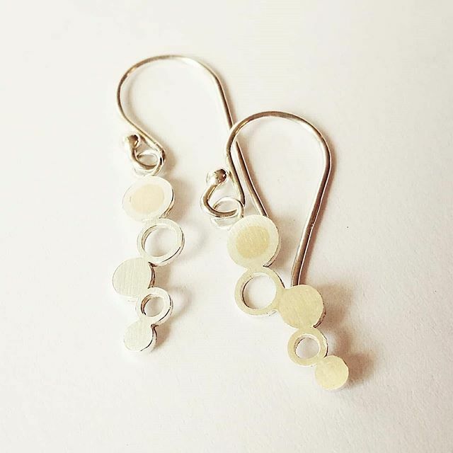 Aysa_Anna's tweet photo. Sunny side up! 
Earrings "Sliced Syrinx" - Sterling silver with a 14k gold inlay

#sunnysideup #syrinx #sliced #slicedit #goldsmithing #goldsmith #ladysmith #jewellery #jewelrydesign #artisanship #handmadejewelry #handmade #gold #sterlingsilver #quality … https://t.co/5XWdV8aORI https://t.co/sDATmK44gP