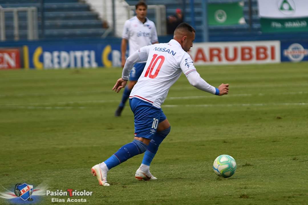 PasionTricolor1's tweet photo. La 10 🎩 en los 10 📻

Pasión Tricolor está cumpliendo 10 años y volvió el 10, @Rodriamaral10 tuvo minutos e hizo un gol. 

En agradecimiento al apoyo y cariño estamos sorteando la 10 del mago en #LaRadioDelHincha, participan todos los que hagan RT ¡Dale!  #PasiónTricolor10años https://t.co/MamDamAwwy