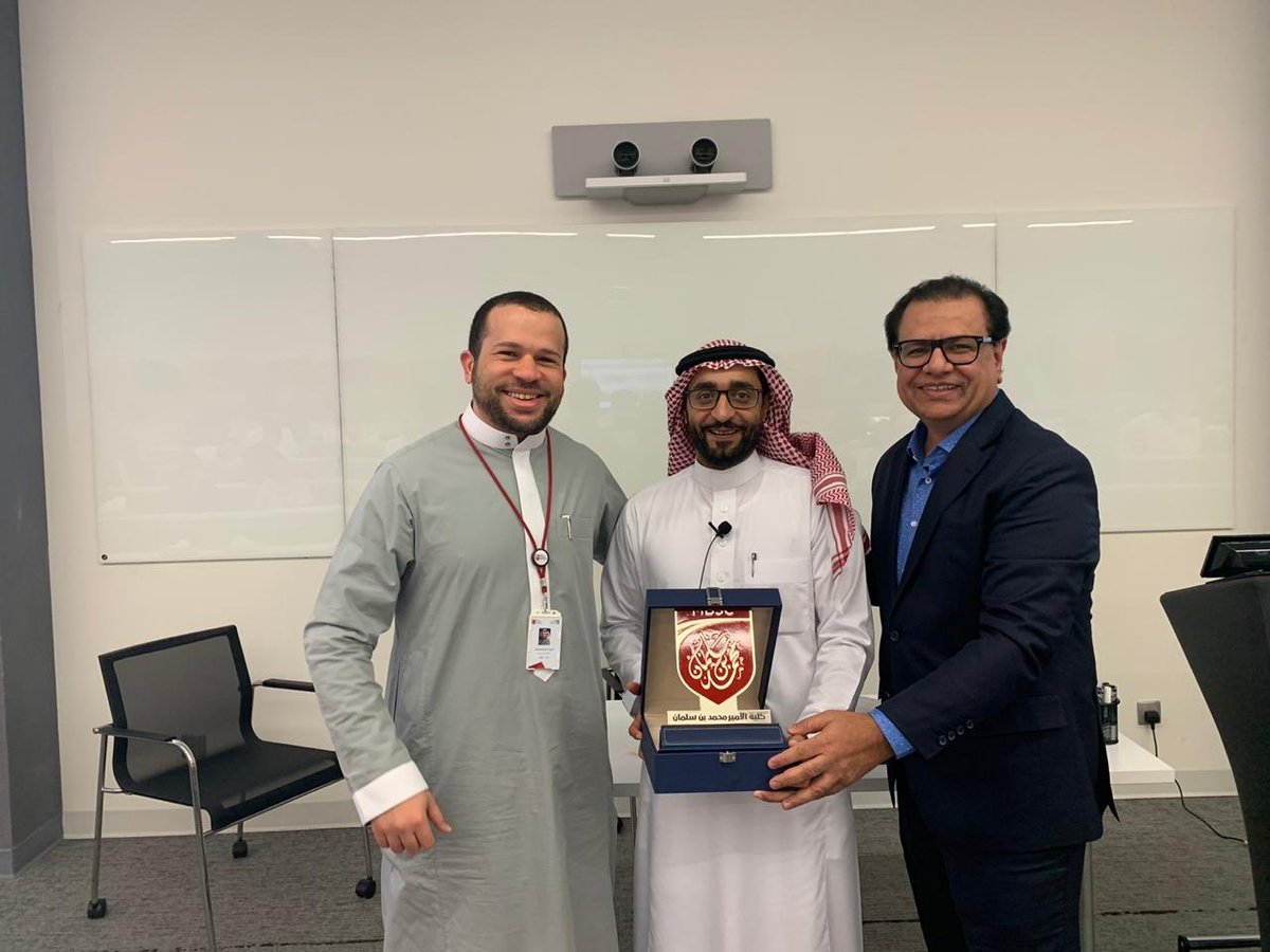 abdullahasheikh's tweet photo. It was a pleasure to be a speaker and share the experience in terms of growth in relation to operation and customer relations within “Signiture Learning Experience” course by DR.Muhammad Roomi at Prince #Mohammad_Bin_Salman_College of #Business &amp; #Entrepreneurship - #MBSC https://t.co/Cb5zH1E4uA