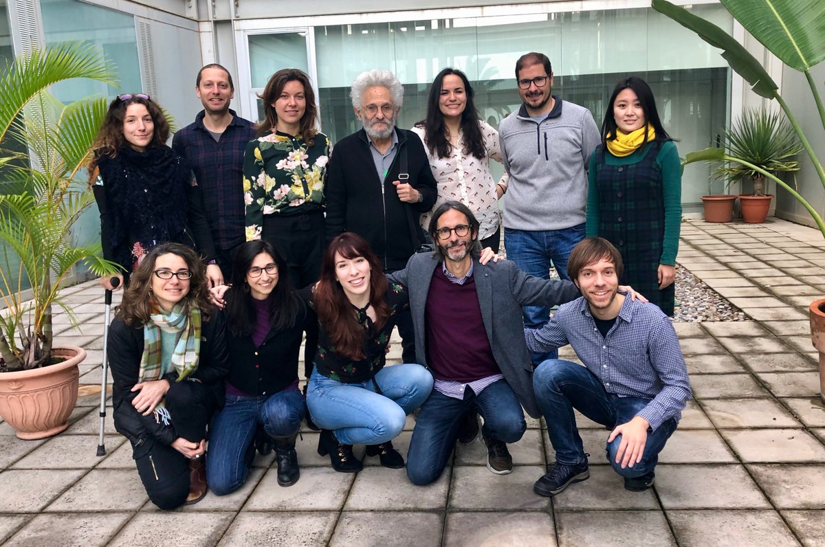 multicellgenome's tweet photo. Wonderful day with the 10th PhD thesis of the lab. Great defense of Edu @eduocapa & some fun afterwards. Thanks committee members @JordiPaps @toni_gabaldon & Alex for wonderful debate! #phdlife #academialife #research #genomes #reticulateevolution @IBE_Barcelona https://t.co/UOReijzmaW