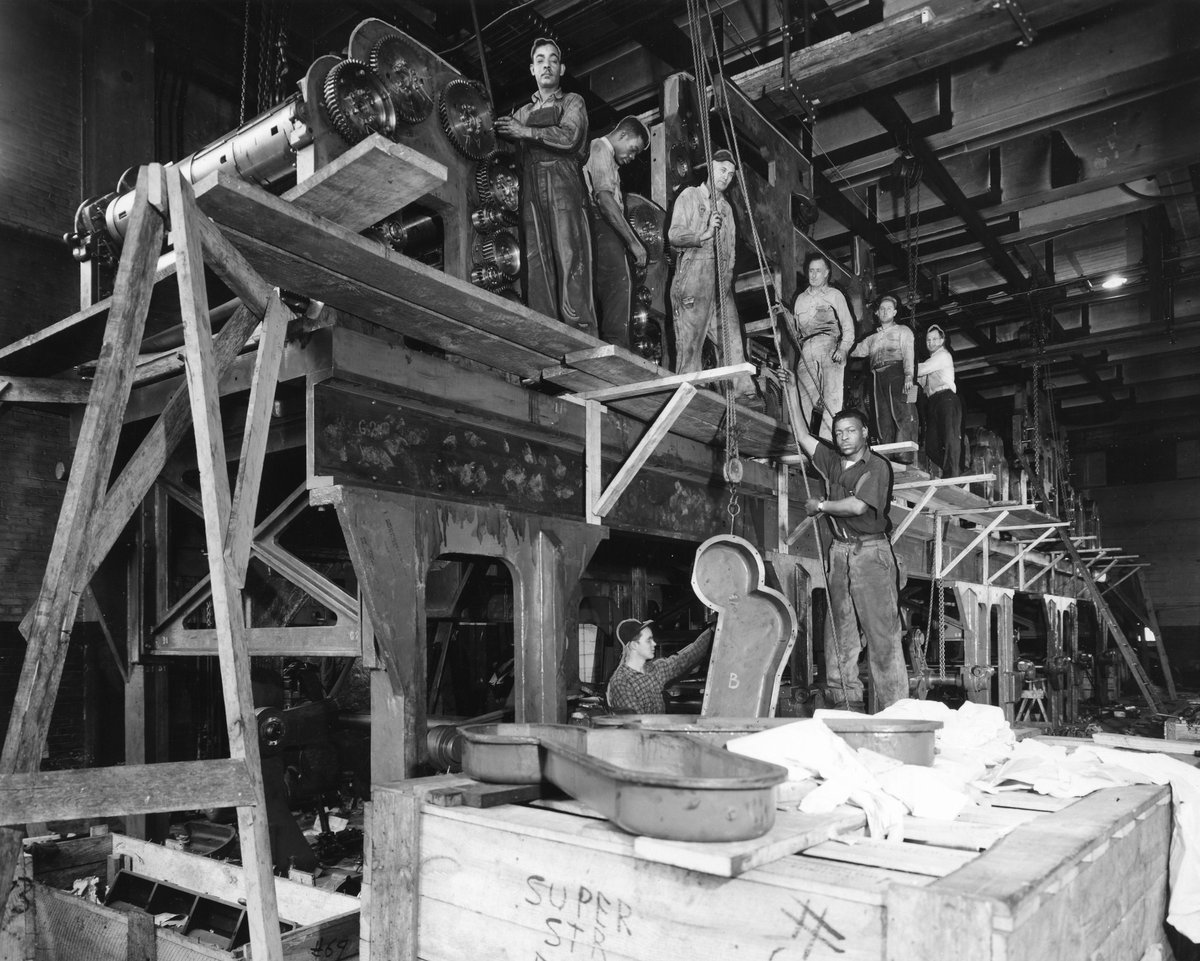 PilotArchives's tweet photo. The installation of the presses in 1937 at the Norfolk Newspapers building at 150 W. Brambleton Ave. in Norfolk. https://t.co/2XUQaXOfWW