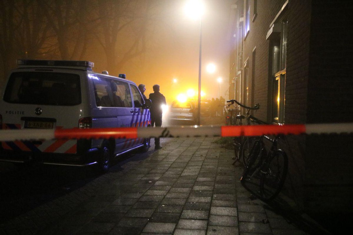 Politie krijgt 29 tips over dodelijke schietpartij aan de Buitengasthuisstraat in Zwolle .
