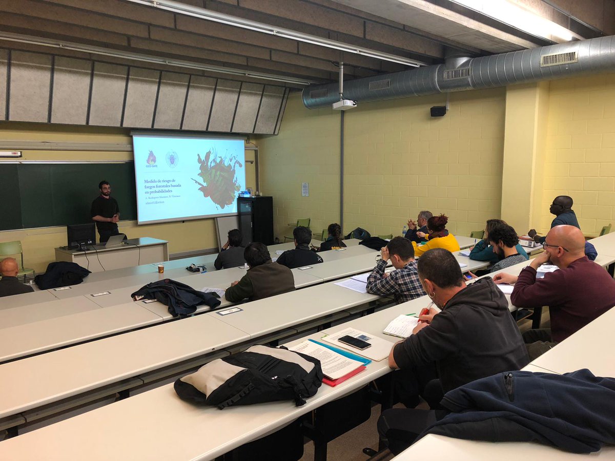 GEO_SAFE's tweet photo. 👀Today in Lleida, Spain 
1⃣ Session of our #GEOSAFE project: On ‘Implementation  modelling solutions In Wildfire Emergency Situations’
+ Info 👉https://t.co/VEcqR4bjc9 
Present: @PauCostaF, @Plan_INFOCA, @UniofGreenwich       and @unicomplutense https://t.co/qAGl7vP8AW