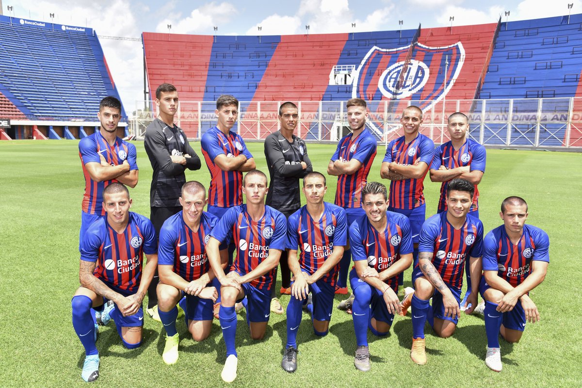 SanLorenzo's tweet photo. 💎 #VamosLosPibes versión 2020

⬆ Emanuel Maciel, Lautaro López, Gastón Hernández, Francisco Rivadeneira, Agustín Martegani, Francisco Flores y Luis Sequeira

⬇ Nico Fernández, Mariano Peralta Bauer, Agustín Hausch, Rufino Lucero, Mati Palacios, Alexander Díaz y Julián Palacios https://t.co/rdTbZBATV3