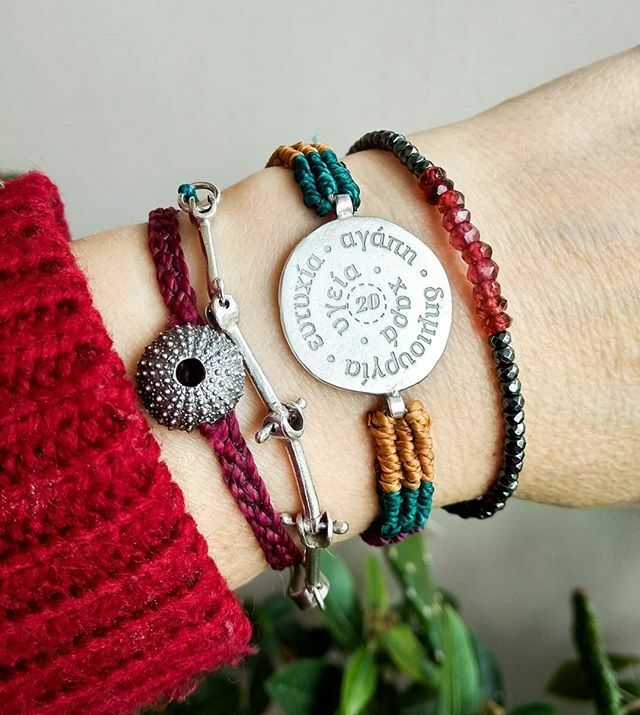 CREATEbyMaria's tweet photo. Wearing right now 🍃
.
.
#bracelet #braceletstack #handmadebracelets #artisanjewelry #ilovejewelry #everydayjewelry #madebyhand #sterlingsilverjewelry #handmadejewelry #etsyjewelry #jewelrymaking #handmadegifts #instajewels #instajewelry #makersgonnam… https://t.co/zIQlkmyEx3 https://t.co/HMcqZAbhfC