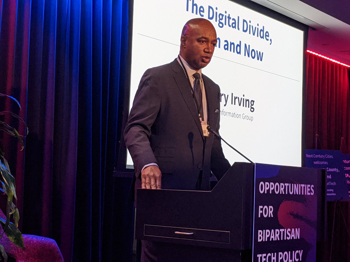 "We can't spend $20B on some Americans and nothing on other Americans". It's critical to address the #digitaldivide for urban communities #BipartisanTech <a href="/larry_irving/">larryirving</a>