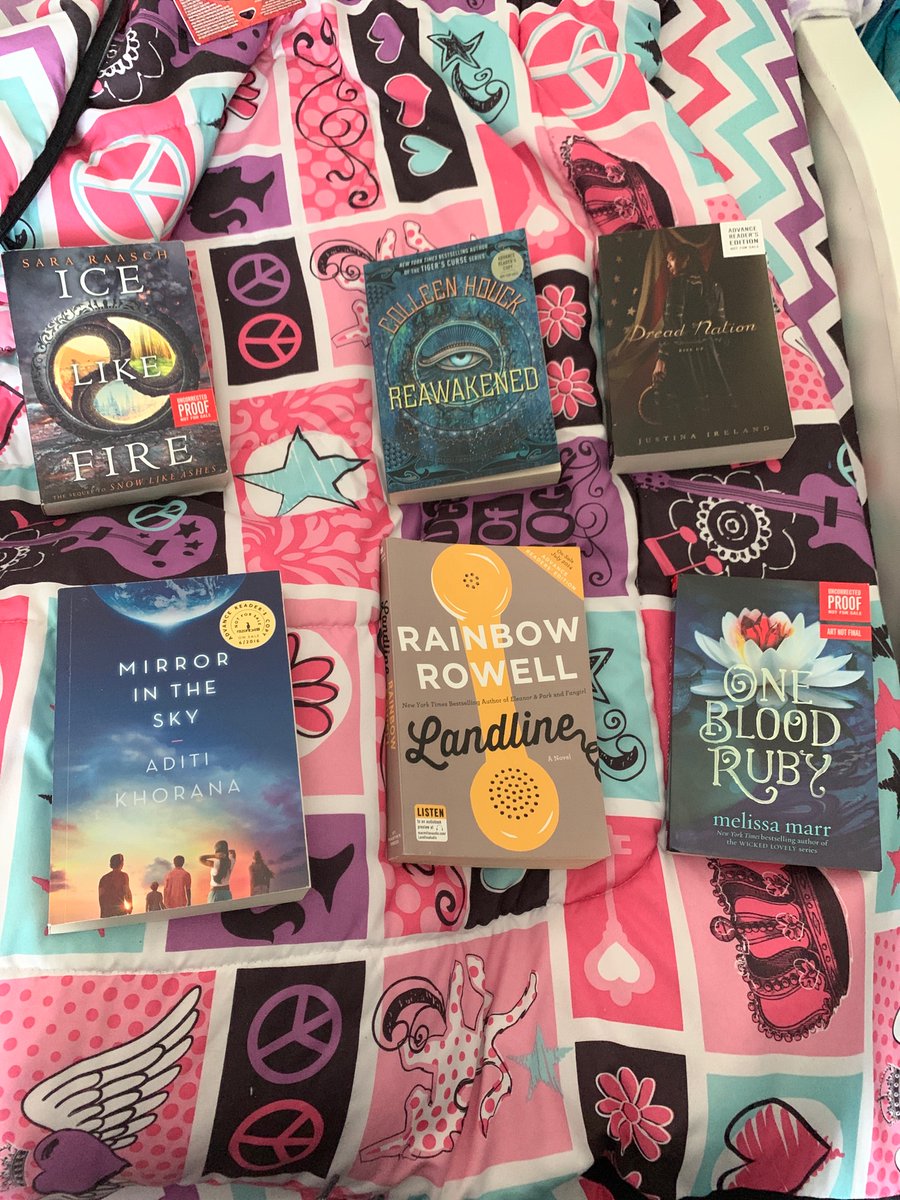 Minds15Criminal's tweet photo. #booksfortrade #arcsfortrade No Wl!! Need these gone!! Would prefer to trade or maybe trade for something off my kindle wl? Not too picky!! Dms open! https://t.co/WZ51fkjSzS