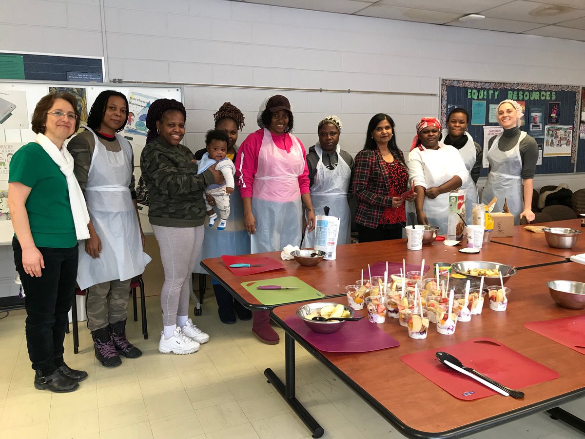 Bonnie Macdonald (@tdsb_bonnie) on Twitter photo Day 1 of 6 Healthy snacks and lunches parent workshop <a href="/yorkwoodsps/">Yorkwoods PS</a> today. Great partnership with Toronto Public Health through #IntoKidsHealth <a href="/LC2_TDSB/">Learning Centre 2</a> <a href="/tdsb_helen/">Helen Fisher</a> Day 1 of 6 Healthy snacks and lunches parent workshop <a href="/yorkwoodsps/">Yorkwoods PS</a> today. Great partnership with Toronto Public Health through #IntoKidsHealth <a href="/LC2_TDSB/">Learning Centre 2</a> <a href="/tdsb_helen/">Helen Fisher</a>