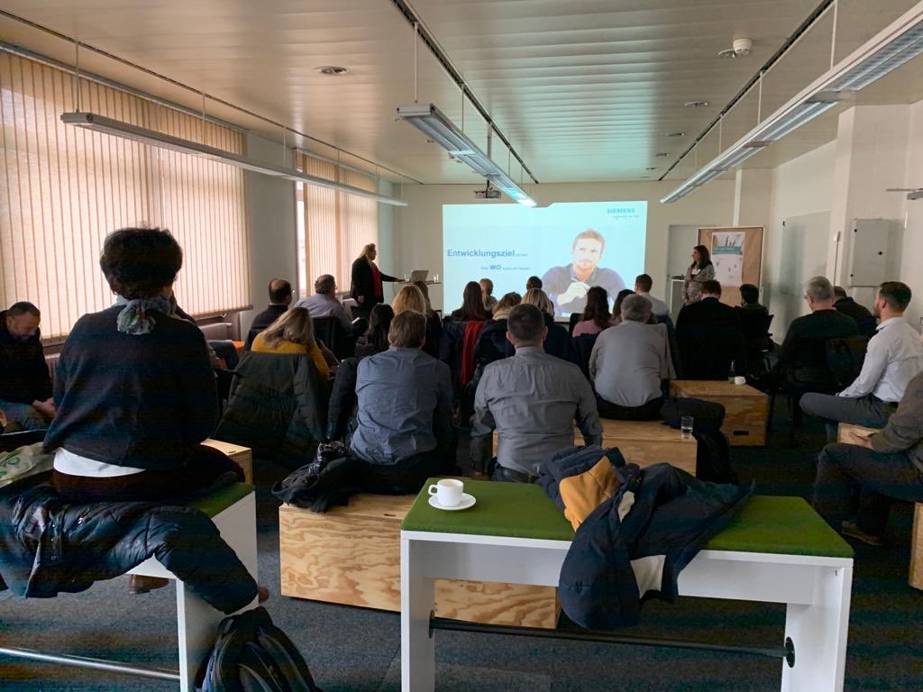 Danke für die spannenden Inputs und Anregungen beim ersten Own your Career Workshop für Mitarbeiter in Erlangen <a href="/SimonHering/">Simon Hering</a> @K__Fischer @TripleK80020203