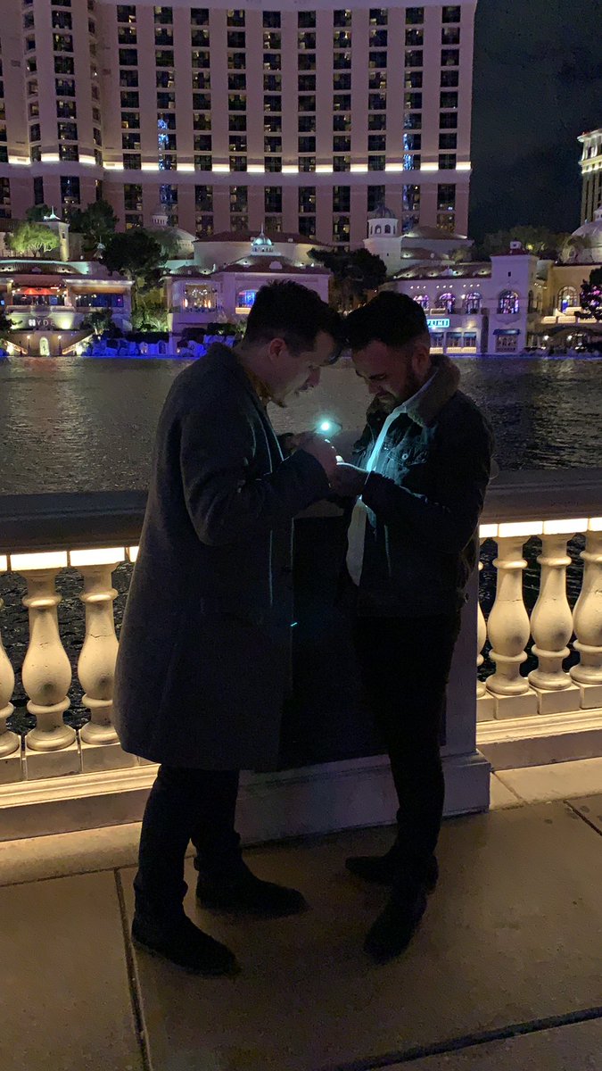 craggleprice's tweet image. Got engaged in Las Vegas 😍🙌🏼🎉 that place is one of my fav places ever !! #TuiTalks #TakeMeBack