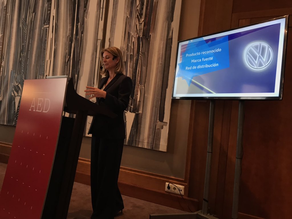 Muy interesante la conferencia de Laura Ros, Directora General de <a href="/VW_es/">Volkswagen España</a> sobre los retos de la movilidad 🚙