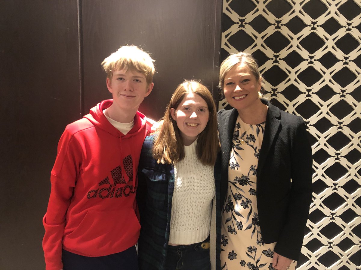 JeanneFMancini's tweet photo. I love the joy and energy of our young ⁦@March_for_Life⁩ participants! Such hope for the future. #WhyWeMarch https://t.co/cPSkkL9iZ8