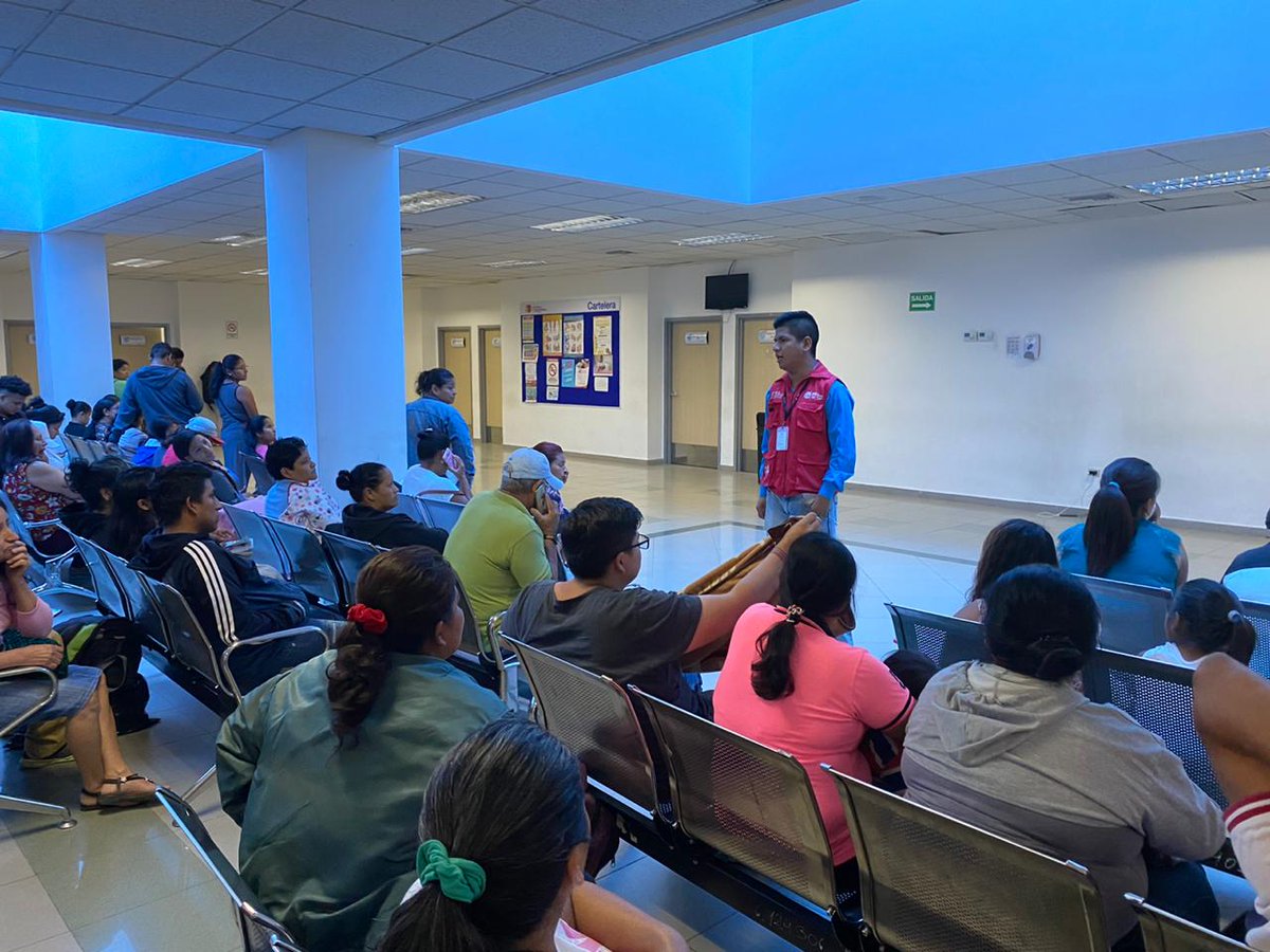 HUniversitarioG's tweet photo. Contamos con un personal de Atención al Usuarios prestos a mantener informados sobre medidas de prevención ante las enfermedades de la etapa invernal a los pacientes que acuden al #HUG por los servicios de salud que brindamos #SaludParaTodos https://t.co/908jHI0MfU