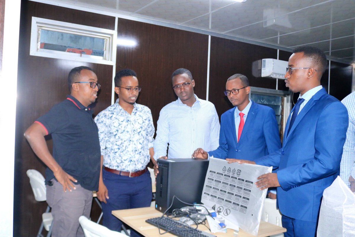 MOSYC11's tweet photo. Chairperson of @BRYA & the leader @MOSYC @makaraan20 have taken a time with the Youh Lead States in Somalia for the big upcoming Activities in #MOSYC they made more discussions in inclussive way, no one behind left. It has successufully ended for their meeting.
#YAB https://t.co/SihmEAs3Zn