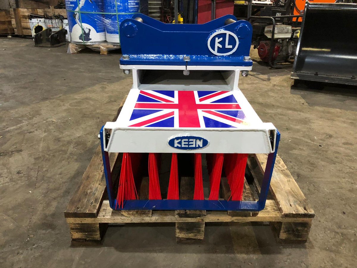 So excited for this attachment I couldn’t wait until it lands tomorrow, this is keens first one ever made !! Once again <a href="/keenattachments/">Keen Attachments</a> have excelled and showcased their skills!! #keepitbritish #unionjack #civils #brushattachment