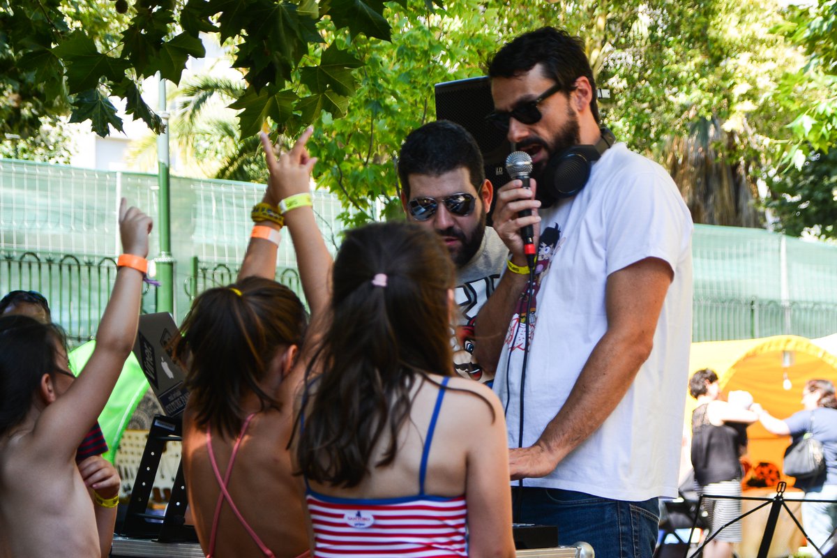 SilFest_OBarco's tweet photo. #REMEMBER #economatodjs dándolo todo en con los más pequeños en #MiniSilfest ¿Repetimos @isaacfcorrales @daniarguello85 ?
#festivalenfamilia https://t.co/N8ohXeSusx
