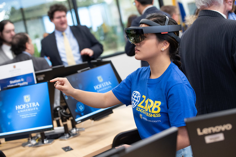 INTO Hofstra University tweet media