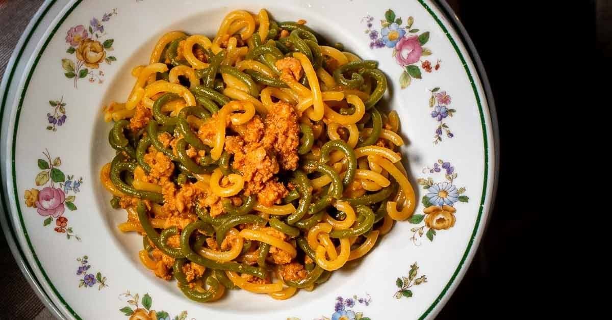 i_ambassador's tweet image. And we thought we fed you enough food at #STSRavenna! But this guide to Modena's restaurants by @2foodtrippers is a great look at the delicious food on offer in this city we loved working with last year. buff.ly/2srTmL7 @ERTourism #InEmiliaRomagna