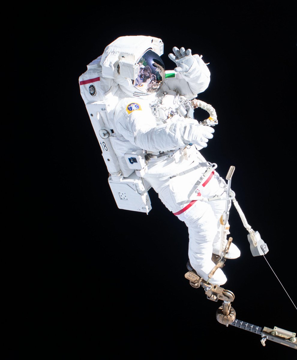 CERN's tweet image. 👨🚀🛰 Tomorrow is the last #SpaceWalkForAMS.
Relive the previous spacewalk that included a Q&A with scientists at CERN: home.cern/news/news/expe…