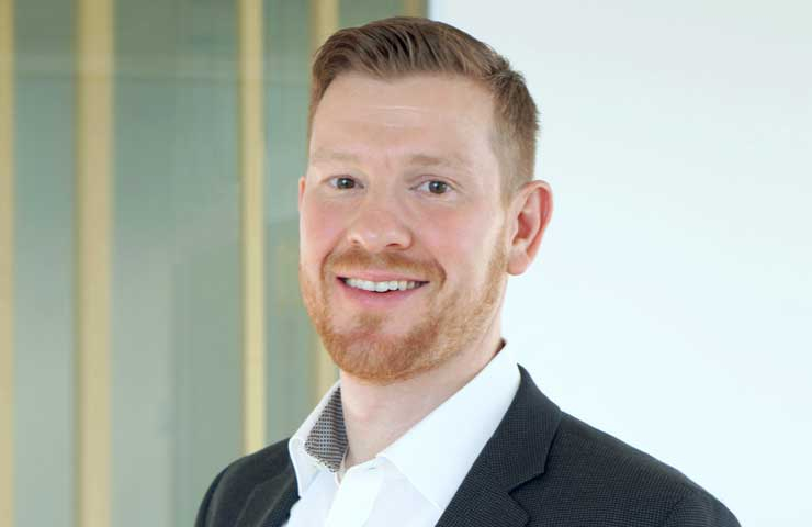 ProfessionalCom's tweet photo. Stephan Timme ist neuer COO von SAP Schweiz
SAP Schweiz hat mit Stephan Timme (40) einen neuen COO berufen. https://t.co/byCfW0S5Rl #analytics #tech #jobs #entrepreneur https://t.co/sfEcQYk7Z5