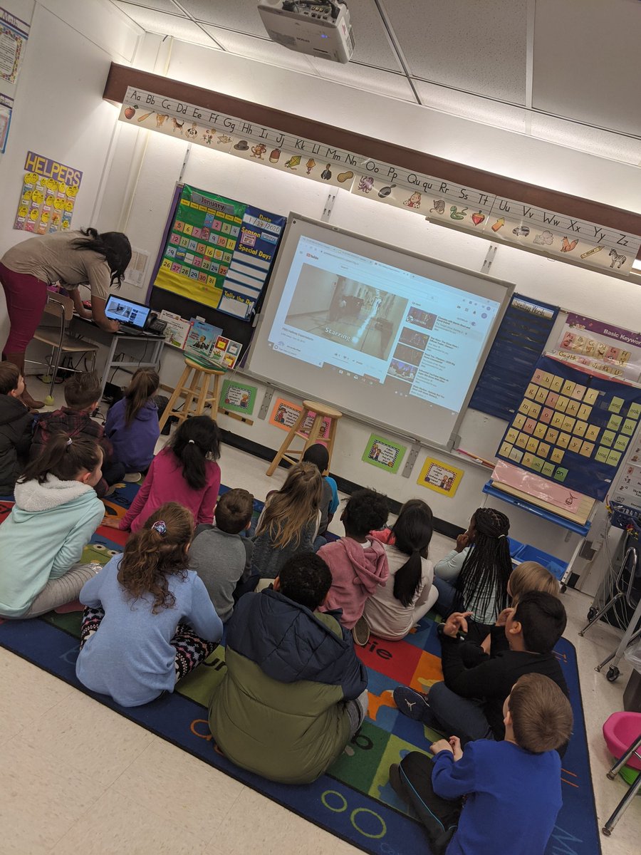 Kdnelson01's tweet photo. PBIS review week at @CESPantherCubs !!! #climbhigh #letyourmindsetthestage @Jpfrazier18 https://t.co/khBwP3aJB9