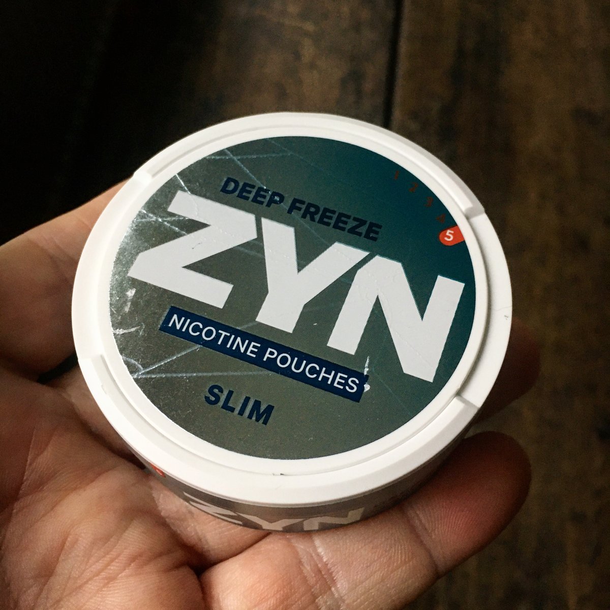 niqopods's tweet photo. The very new Zyn Deep Freeze in now in stock at https://t.co/mK2FYXrSOB. 😋 #snus #nicotine https://t.co/xIx3bGcygF