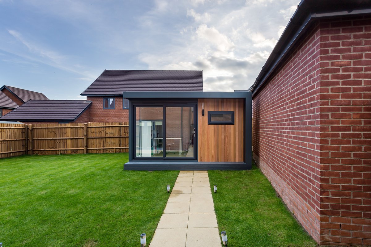 gardenofficeuk's tweet photo. It is almost the weekend🎉

Who else would love to spend their Friday in this beautiful, modern building? 🙋🏾

TGO3 | 4m x 3m | Starting at £16,245

#weekend #relax #homedesign https://t.co/FGZRqwfRwQ
