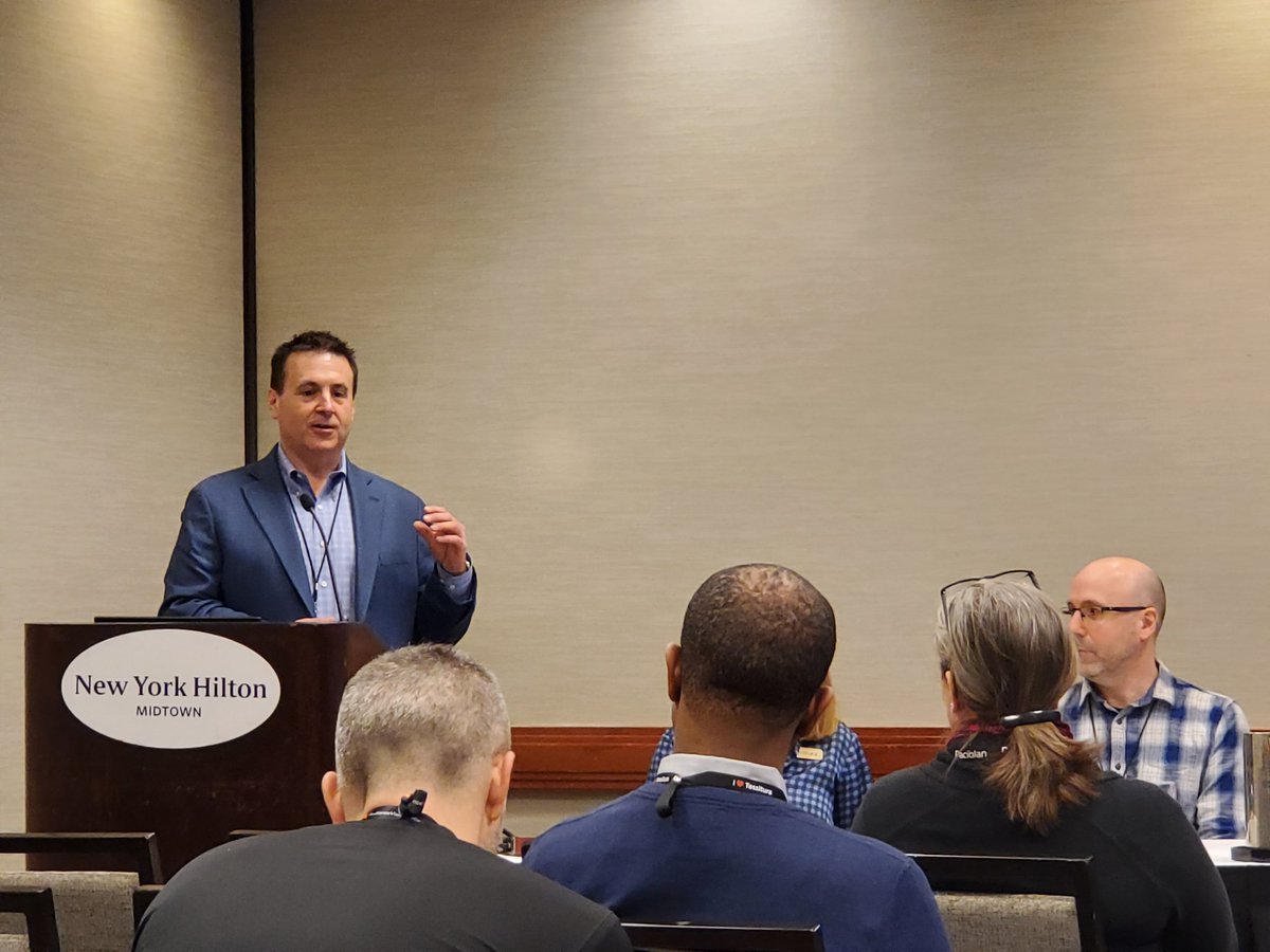 tessnetwork's tweet photo. "Data is the key to all of this." - Michael Musick of @LyricOpera on automation at #intix2020 https://t.co/R7J55fSSvc