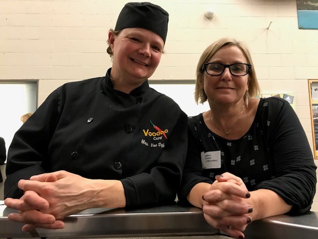 dual_sd23's tweet photo. Our Culinary Arts students, under the direction of Elizabeth Van Dyck do an incredible job catering every SD23 BCIT Graduation.
Can't wait for tonight!

@SD23News @bcit #culinaryarts #skilledtrades @RSSVoodoos https://t.co/NrC9SbgSAR