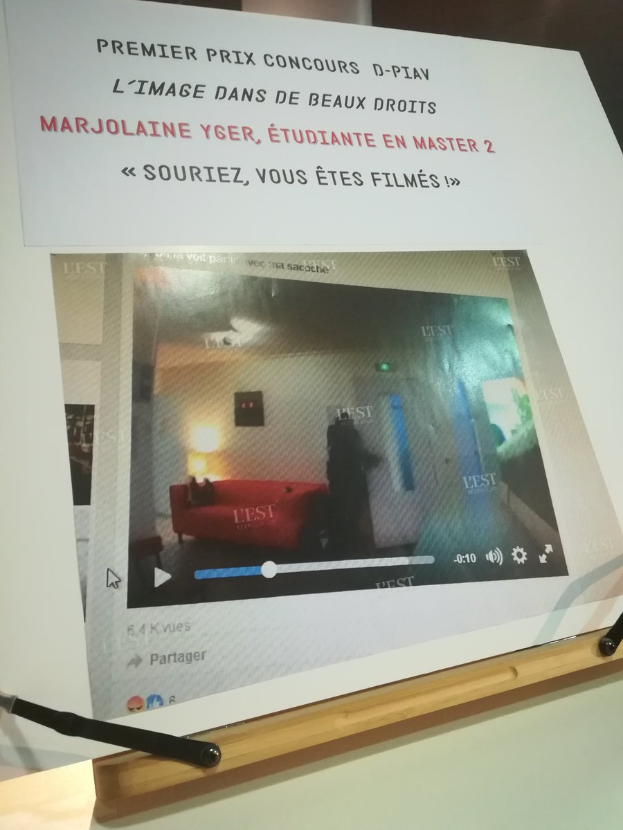 BULilleDG's tweet photo. #BULDroit Toutes nos fĂ©licitations Ă Marjolaine Yger ! đđ Ă©tudiante en Master 2, 1er prix du concours #DPIAV l'image dans de beaux droits pour sa contribution "souriez, vous ĂȘtes filmĂ©s !" A retrouver espace culture jusqu'au 30 janvier. Et bravo Ă tous les participants. https://t.co/xyTEBV3imq