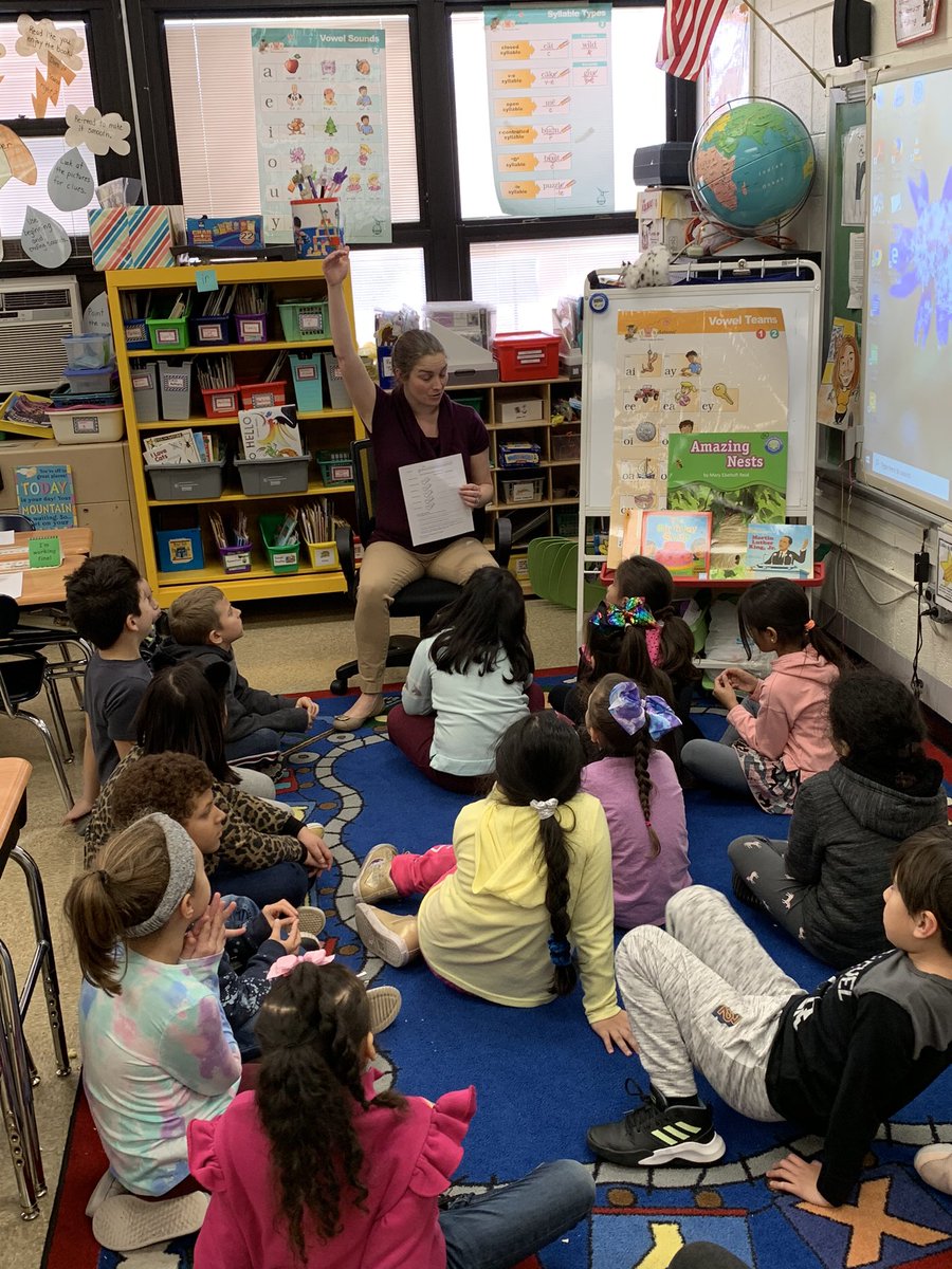 arusso_21's tweet image. Our 2nd Graders learning about aerodynamics and making paper air planes fly! #stem #aceprogram #aereospaceengineering @MrsMontanelli @Weston_School @CAPaerospace @mrjamilmaroun