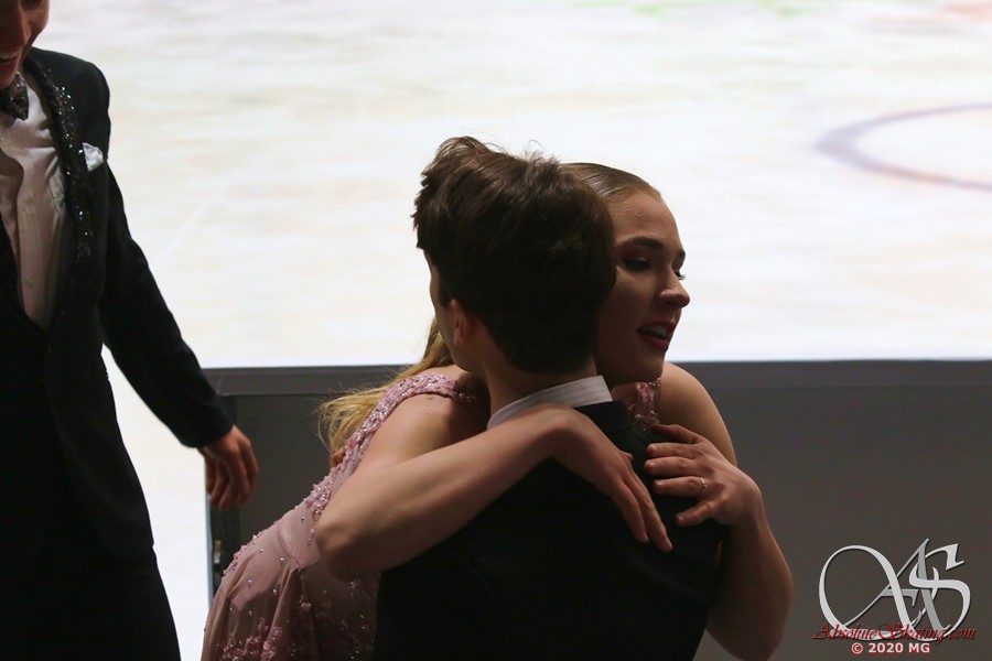 #EuroFigure On ice and off ice hugs :) #NatalieTASCHLEROVA / #FilipTASCHLER 's entertaining rythm dance brought them to the 17th place