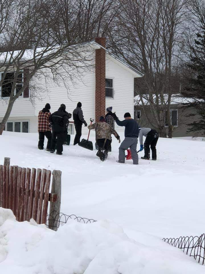 More pics of folks helping clean up! 
Carolyn Kennedy Ryan
Some of Carbonear Collegiate’s finest young men are out &amp; about helping residents clean up after Snowmageddon 2020.
PS thank you guys for helping me get out of that dang snow bank lol
#TownofCarbonear #Communityheroes