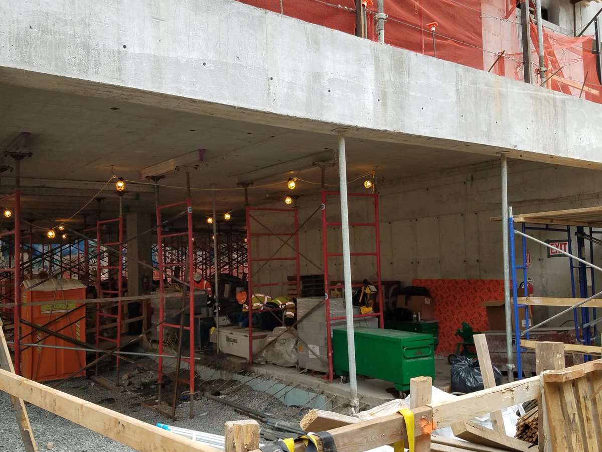 NYC_SCA's tweet photo. @NYC_SCA continues to make great progress on the 388-seat annex at PS 33 in #District 10. We're meeting seat demand as a result of Jerome Av rezoning and continued development in the Fordham area. #space2learn #space2grow https://t.co/vprqA6Hc2k