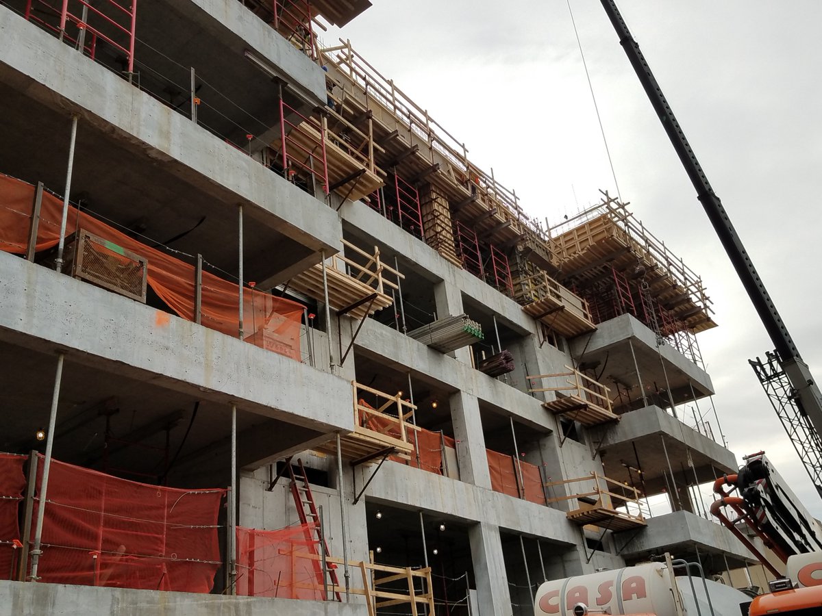 NYC_SCA's tweet photo. @NYC_SCA continues to make great progress on the 388-seat annex at PS 33 in #District 10. We're meeting seat demand as a result of Jerome Av rezoning and continued development in the Fordham area. #space2learn #space2grow https://t.co/vprqA6Hc2k