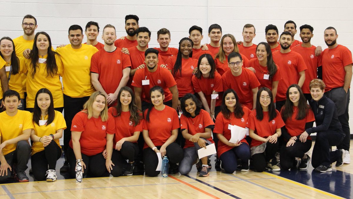 SmithQueensMBA's tweet photo. As the Full-time #SmithMBA Class of 2021 begins classes this week, they will surely be thinking back to the #SmithChallenge, a day of #teambuilding activities, like obstacle courses and a mini #escaperoom, designed to build connections and establish #trust. https://t.co/X92vI96AAH