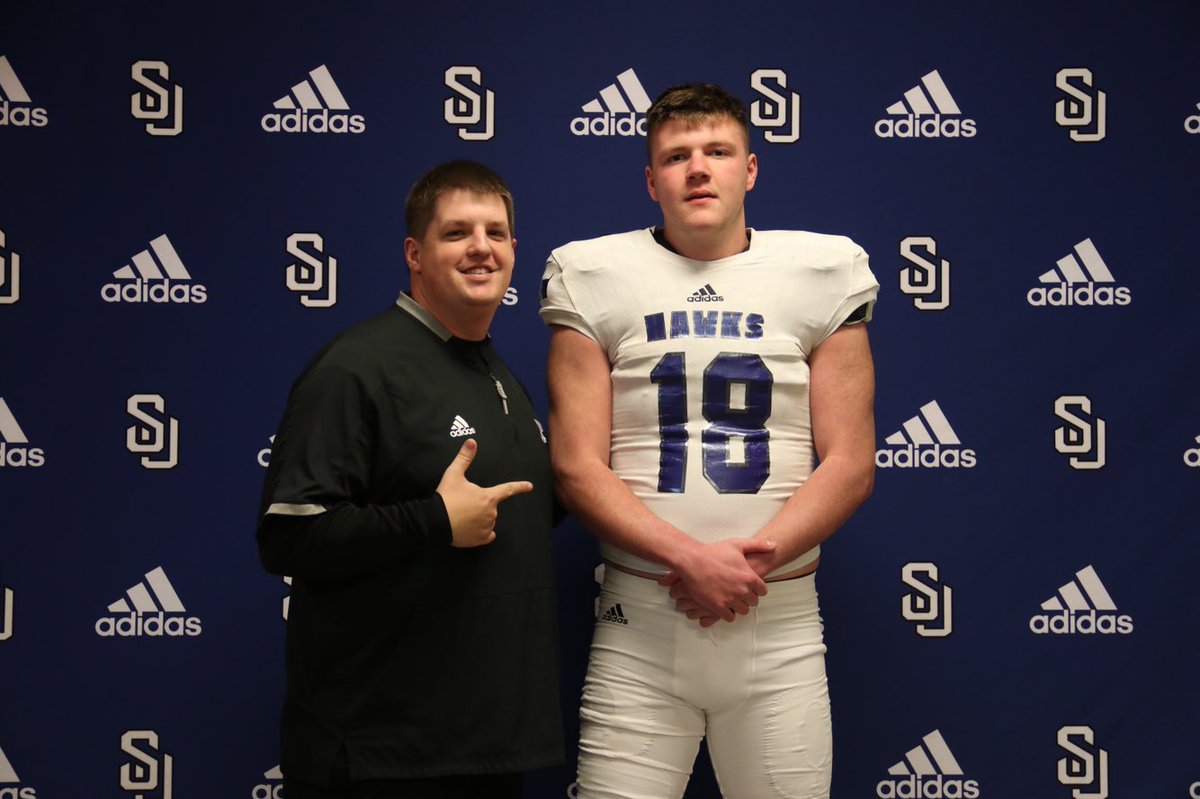 MoritzLehner3's tweet photo. Had a great official yesterday at Shorter University 🙏🏼Thanks to @CoachBurnD @coachmorrison58 @RG_Honeycutt https://t.co/BH67wRfVfh