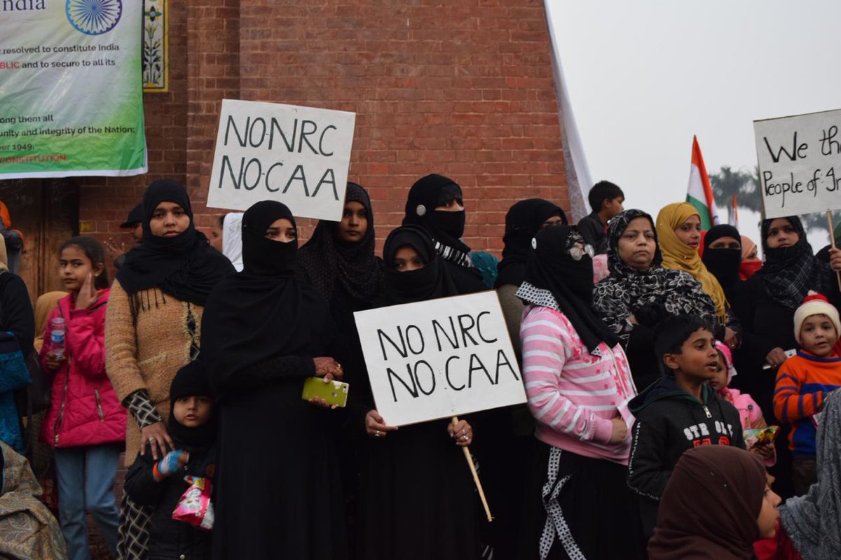 Cerebral_Codex's tweet photo. Lucknow says No To CAA_NRC_NPR
#ClockTowerLucknow
#मेरा_संविधान
#शाह_पर_भारी_शहीनबाग
#CAA_NRCProtests
#हर_शहर_शाहीन_बाग https://t.co/FBZwnak2zZ