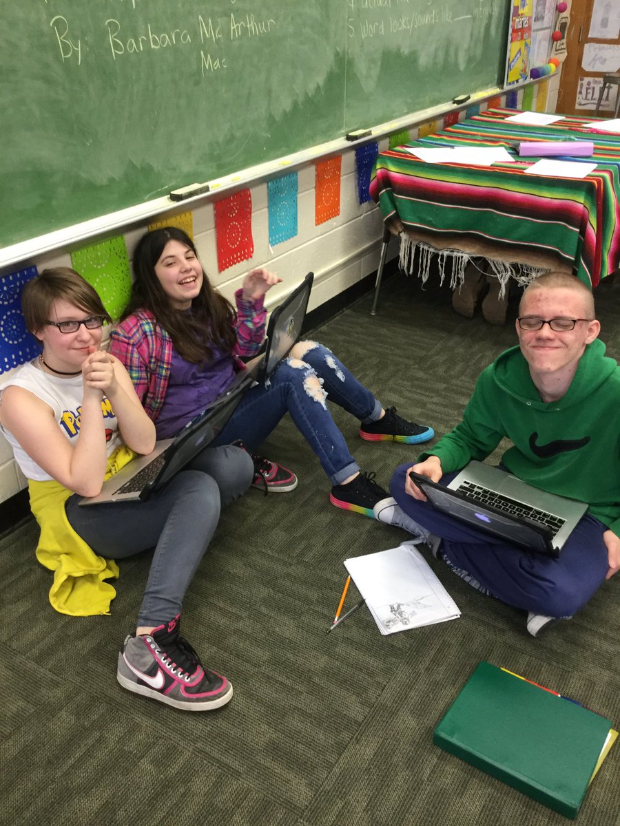 YMSpanish's tweet photo. #TweetThatTech@YMS
More fun with google slides &amp; docs! https://t.co/e3wjAzq0qe